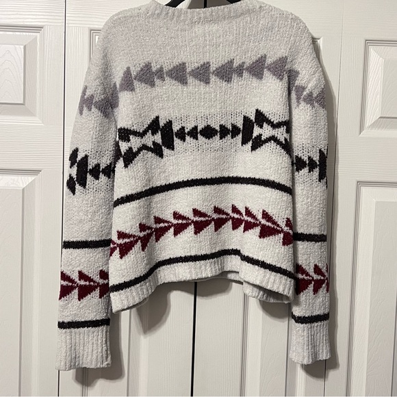 POL Aztec Print Sweater Loungewear Top Size Large - Picture 5 of 8